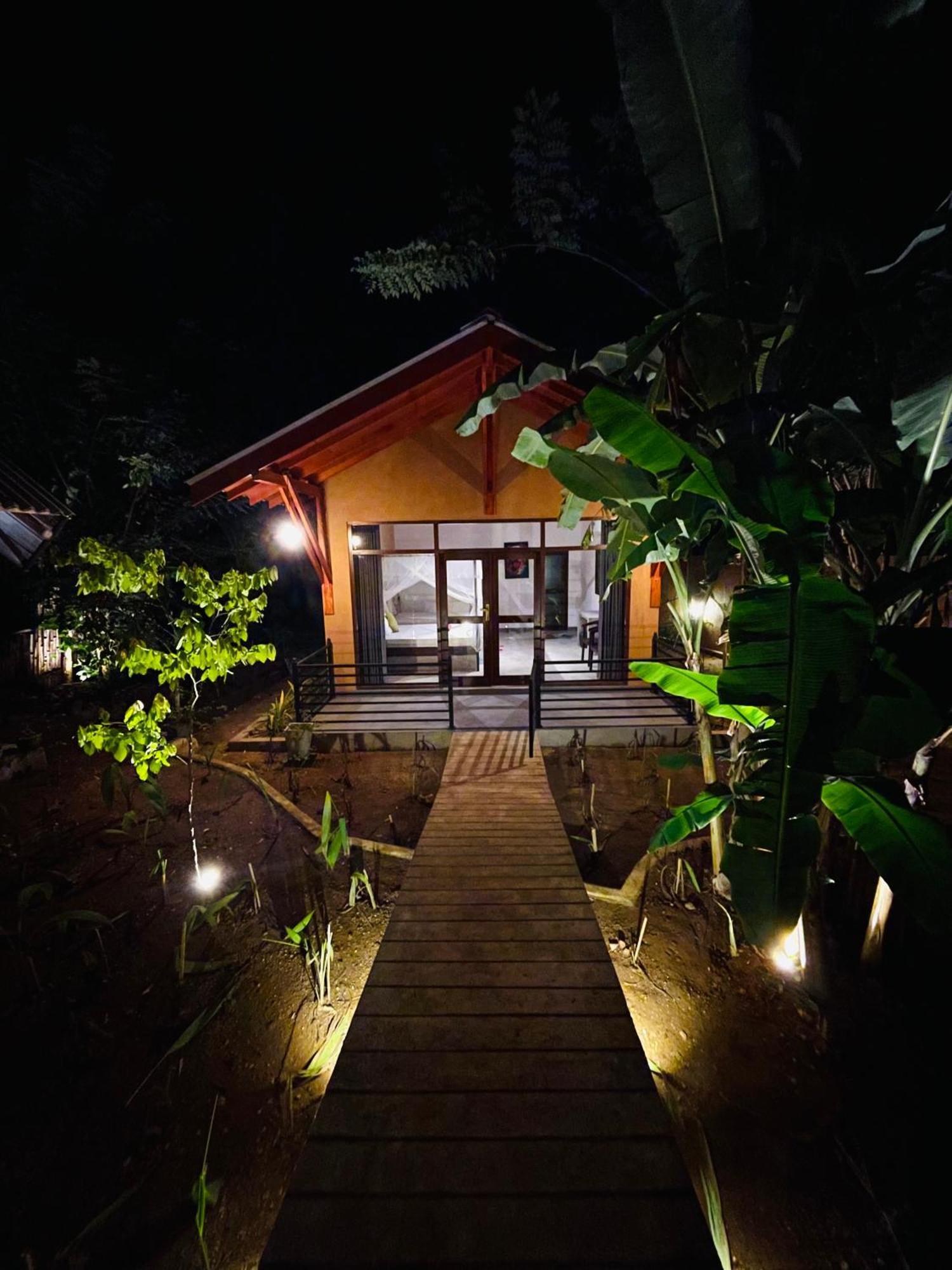 Hotel Mango Tree House Udawalawe Exterior foto